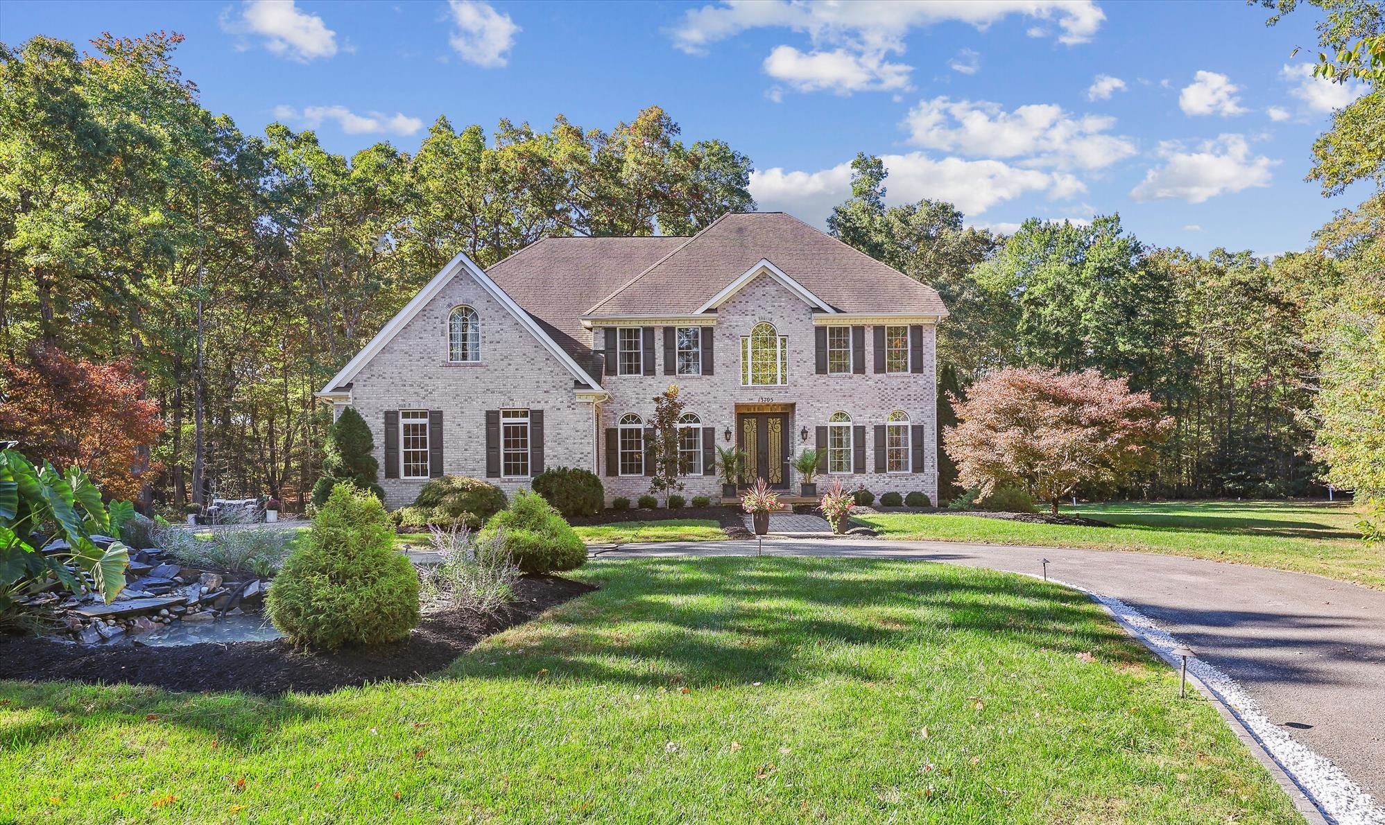 exterior-front elevation-a8066