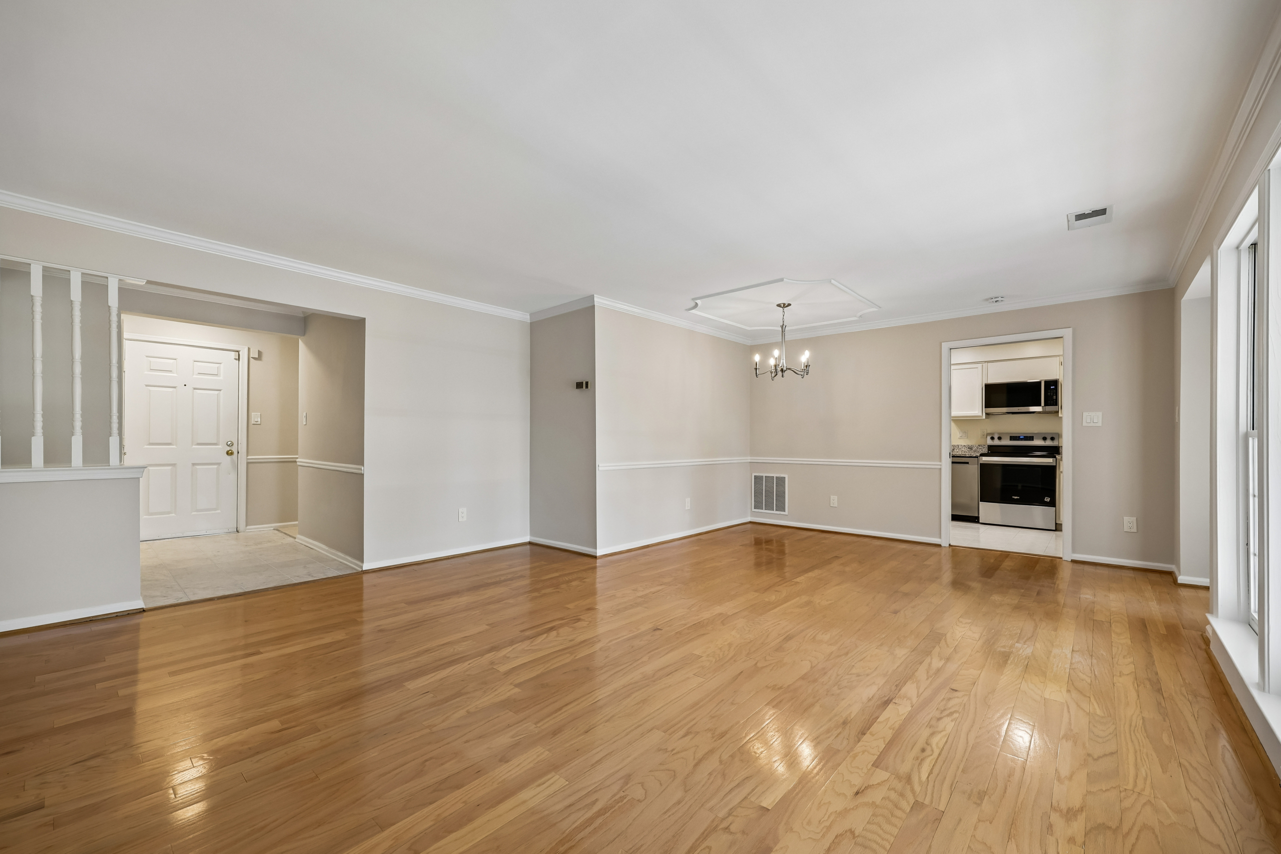 09-Living Room