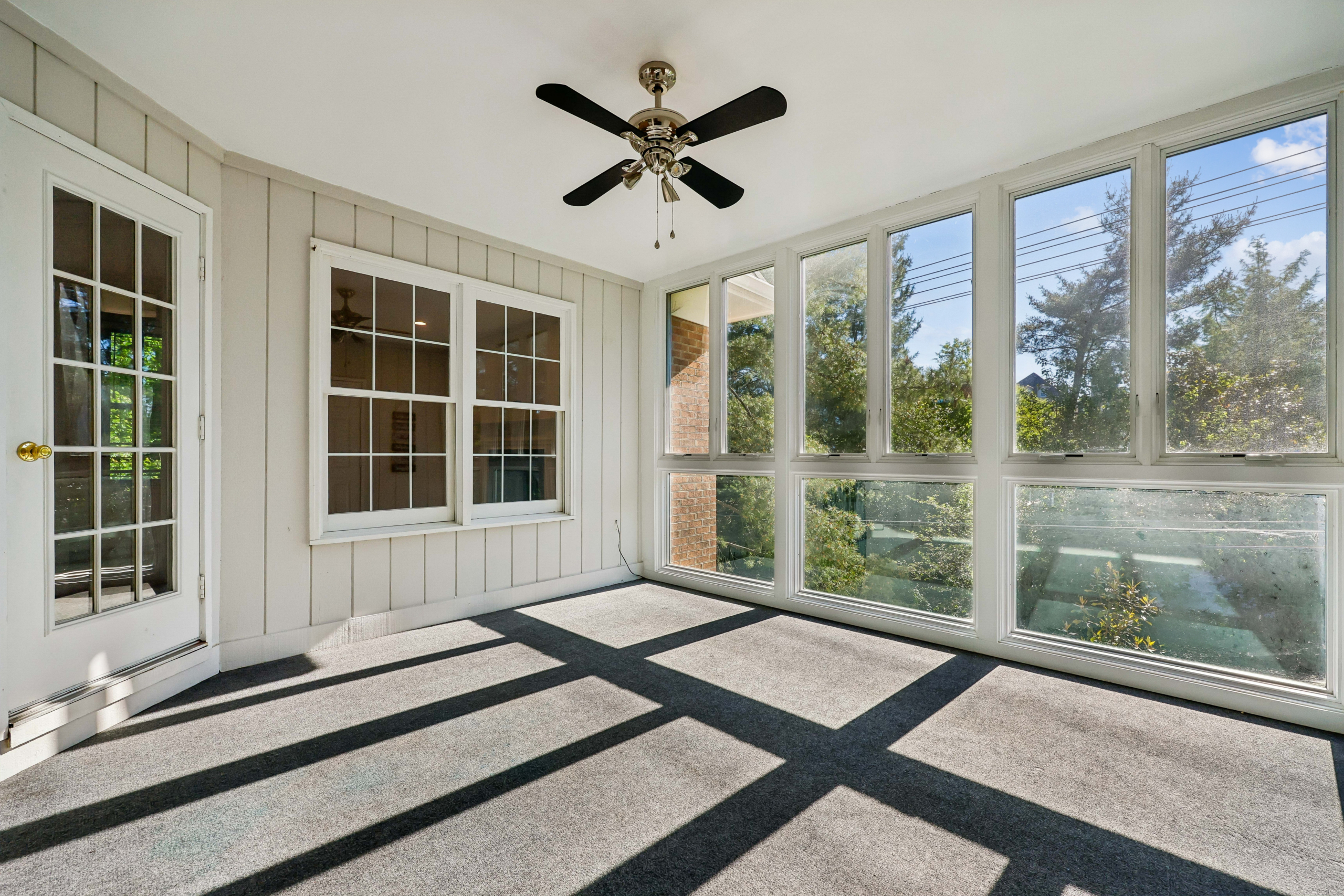 21-Sun Room
