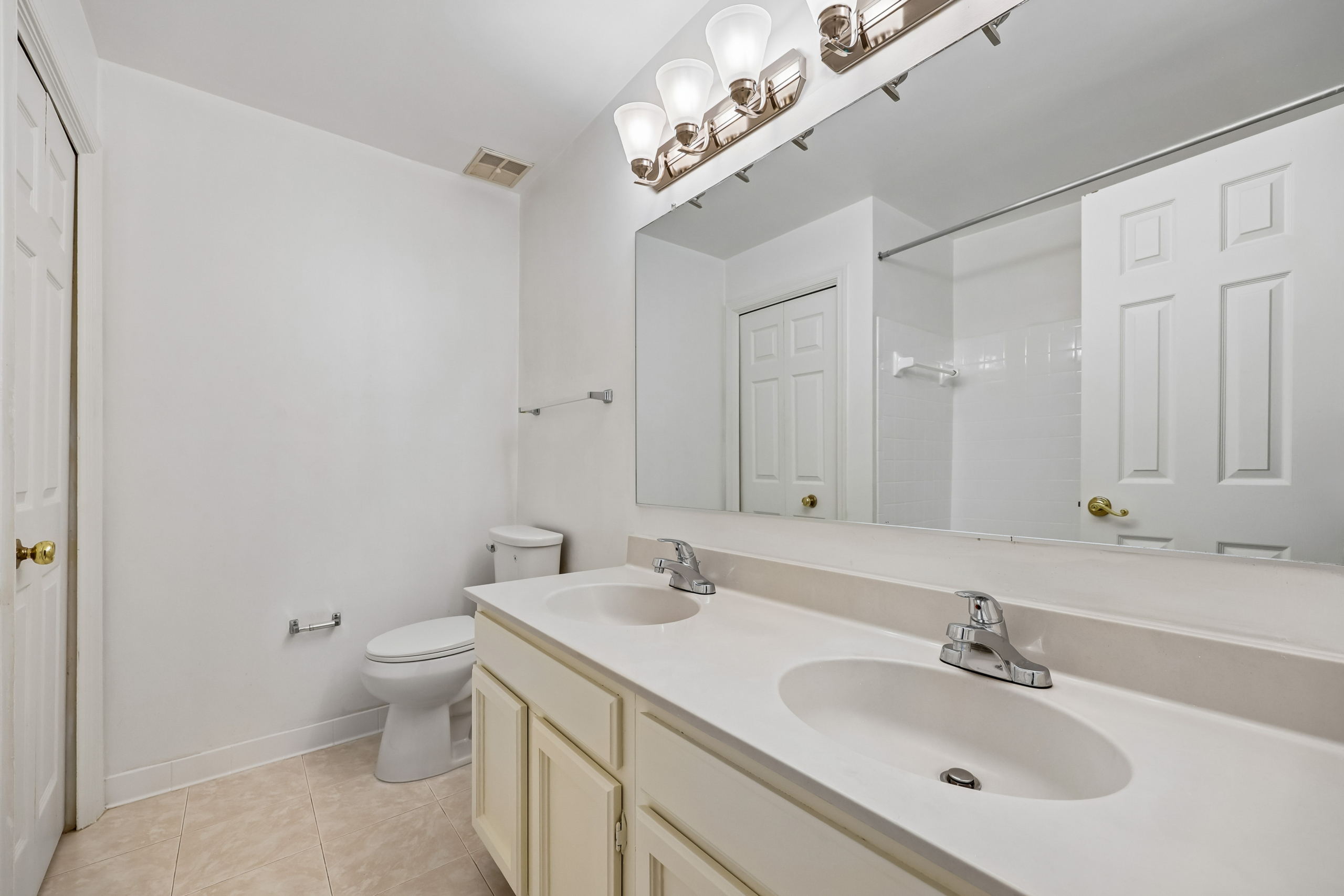 33-Primary Bath