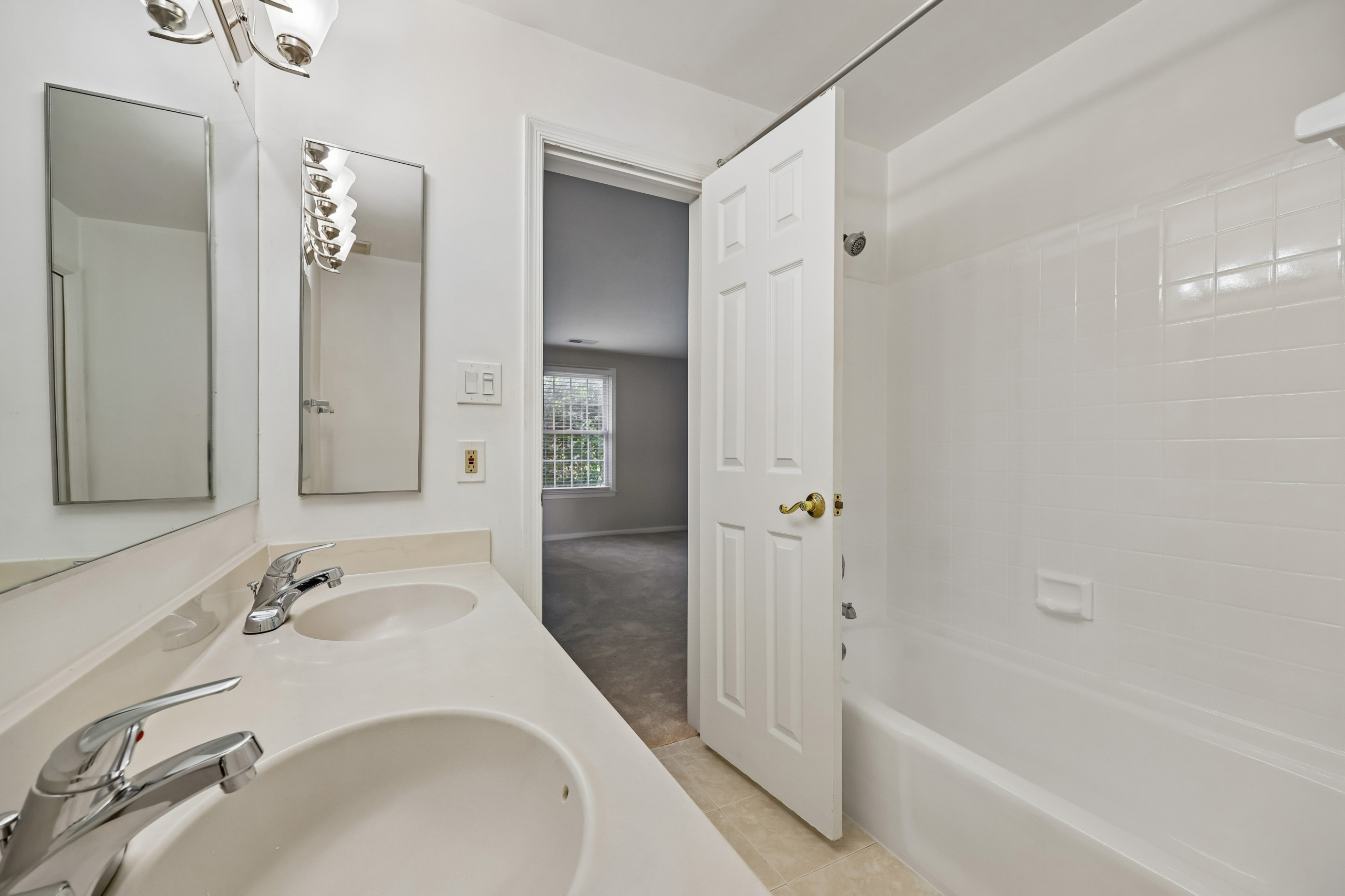 34-Primary Bath