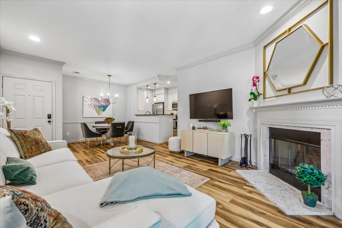 16-Living Room