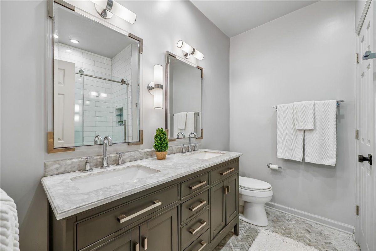 32-Primary Bath