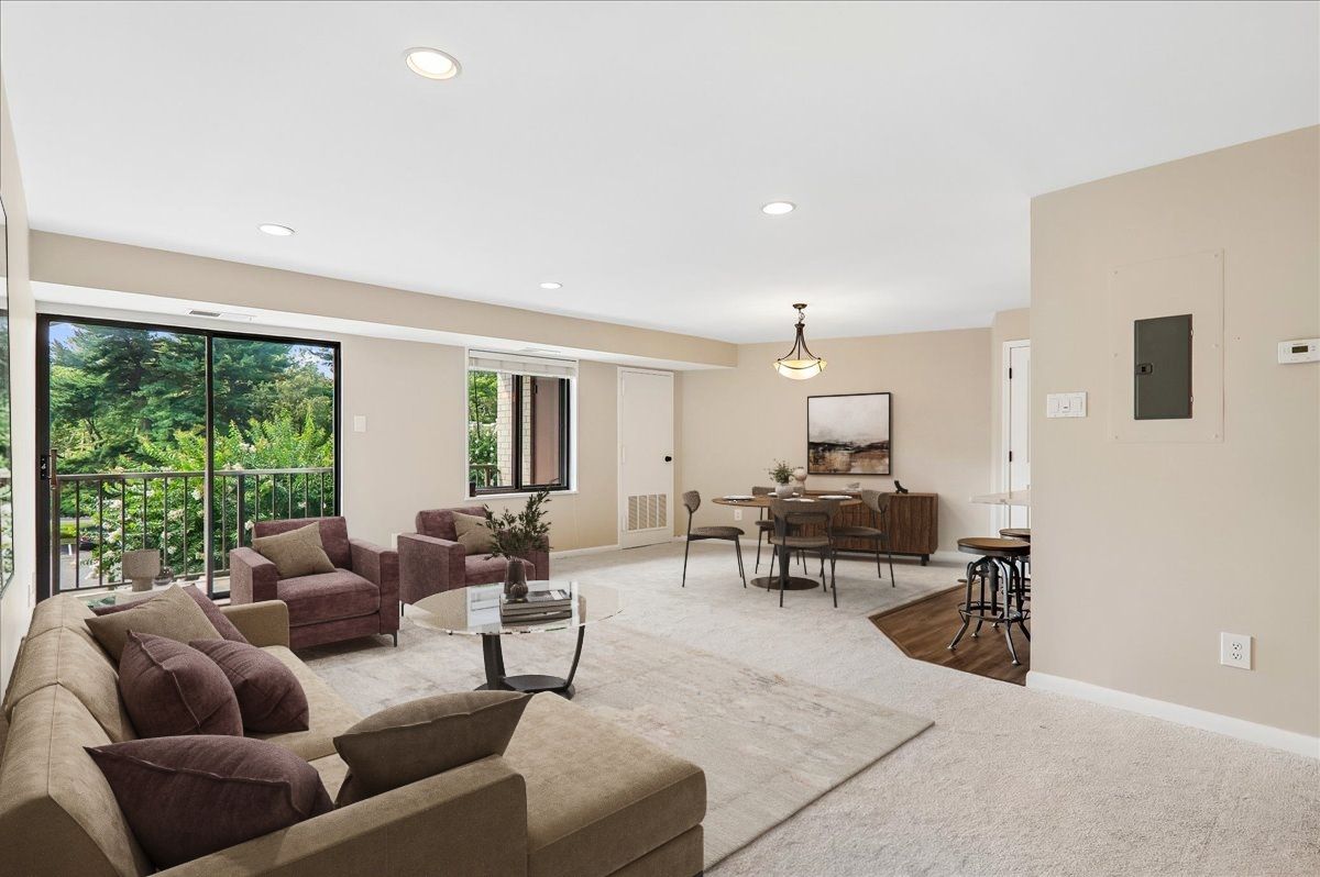 08-Living Area