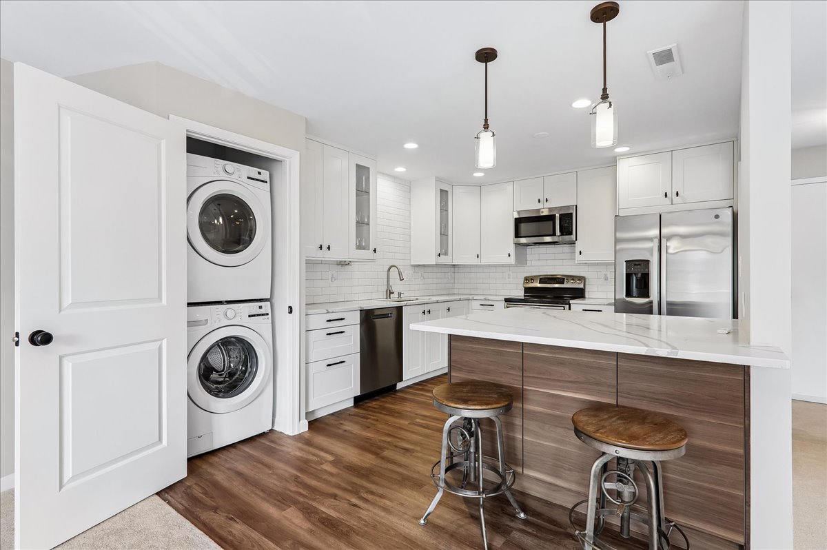 14-Kitchen