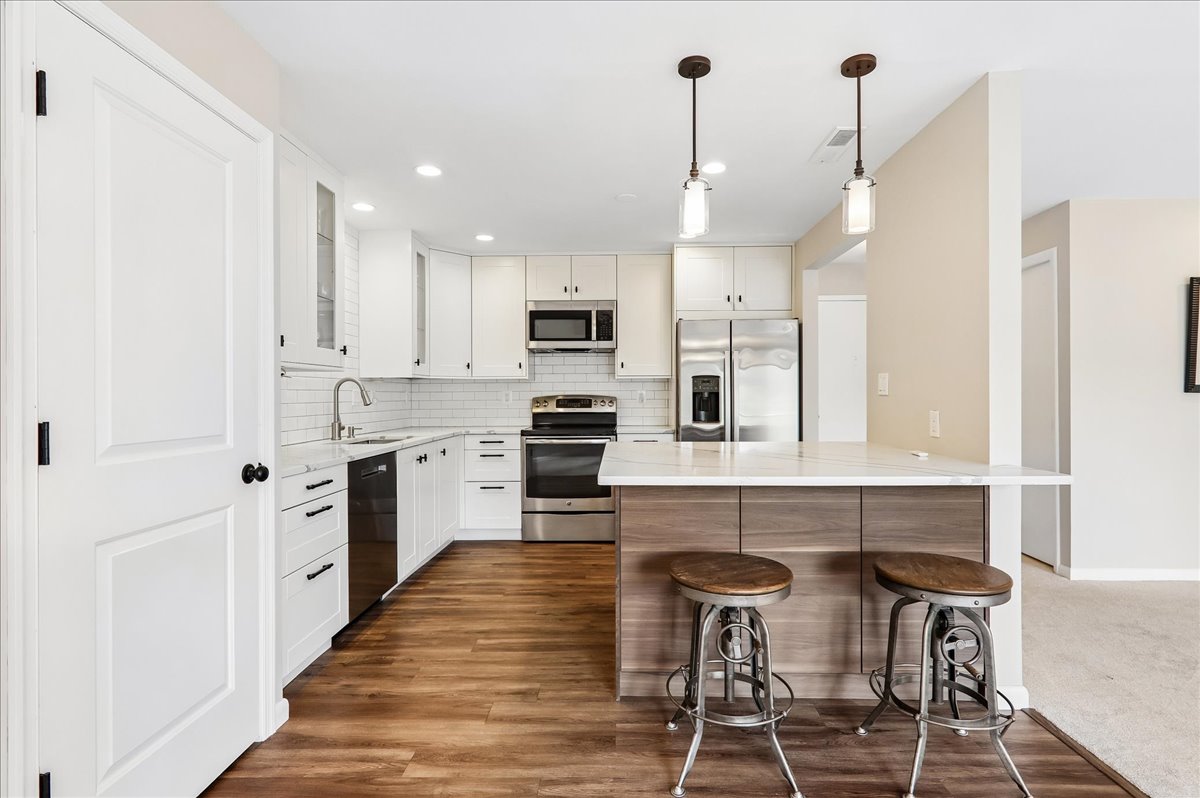 16-Kitchen