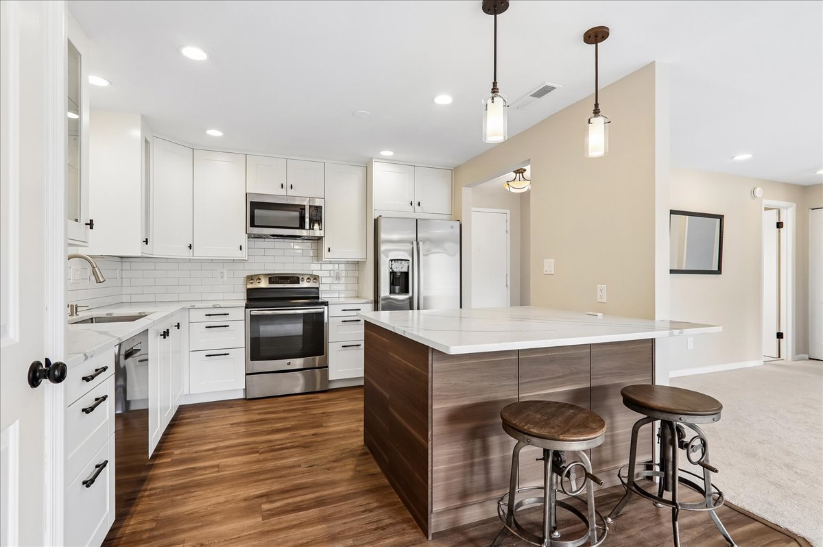 18-Kitchen