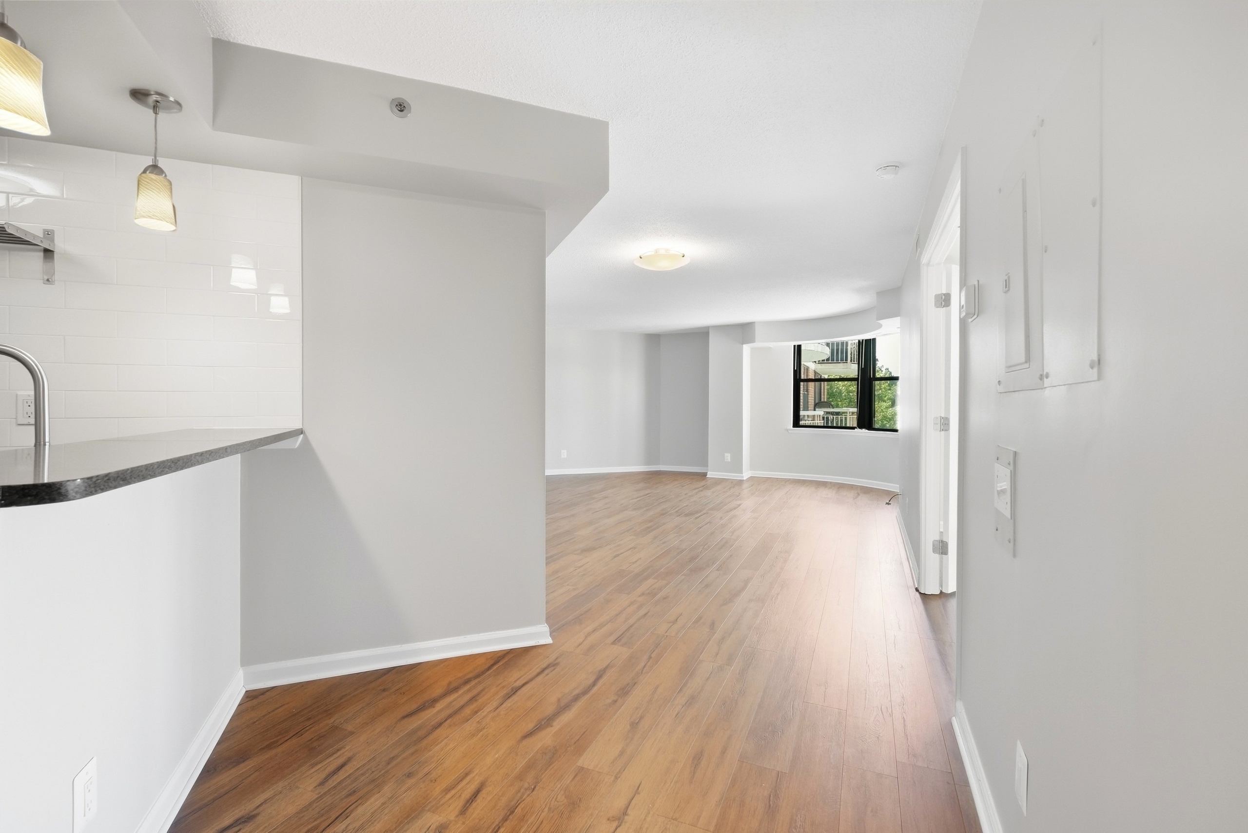 23_1200 braddock pl apt 409_023