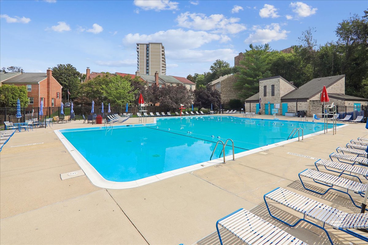 38-Westlake Park Pool