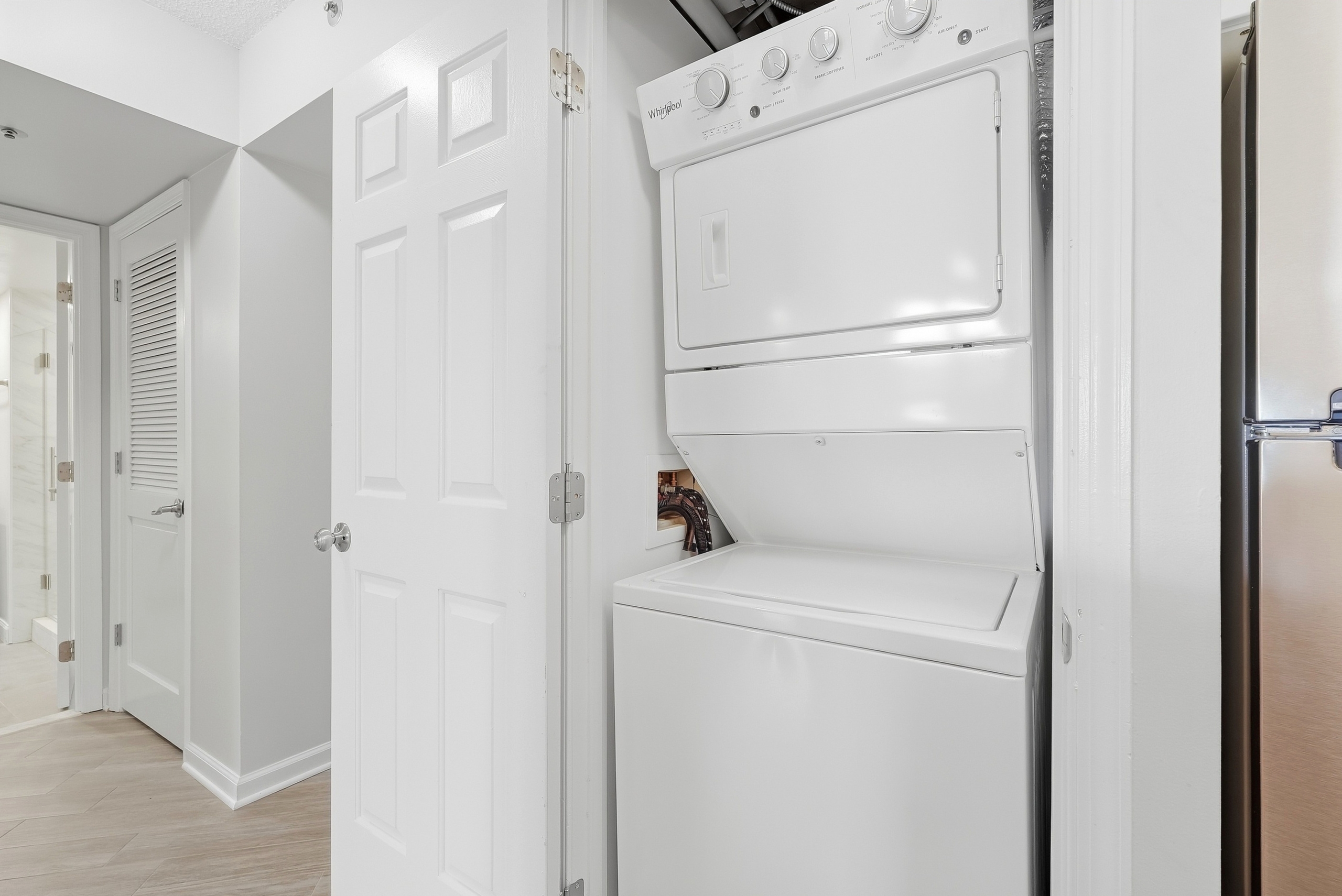 38_1200 braddock pl apt 409_038