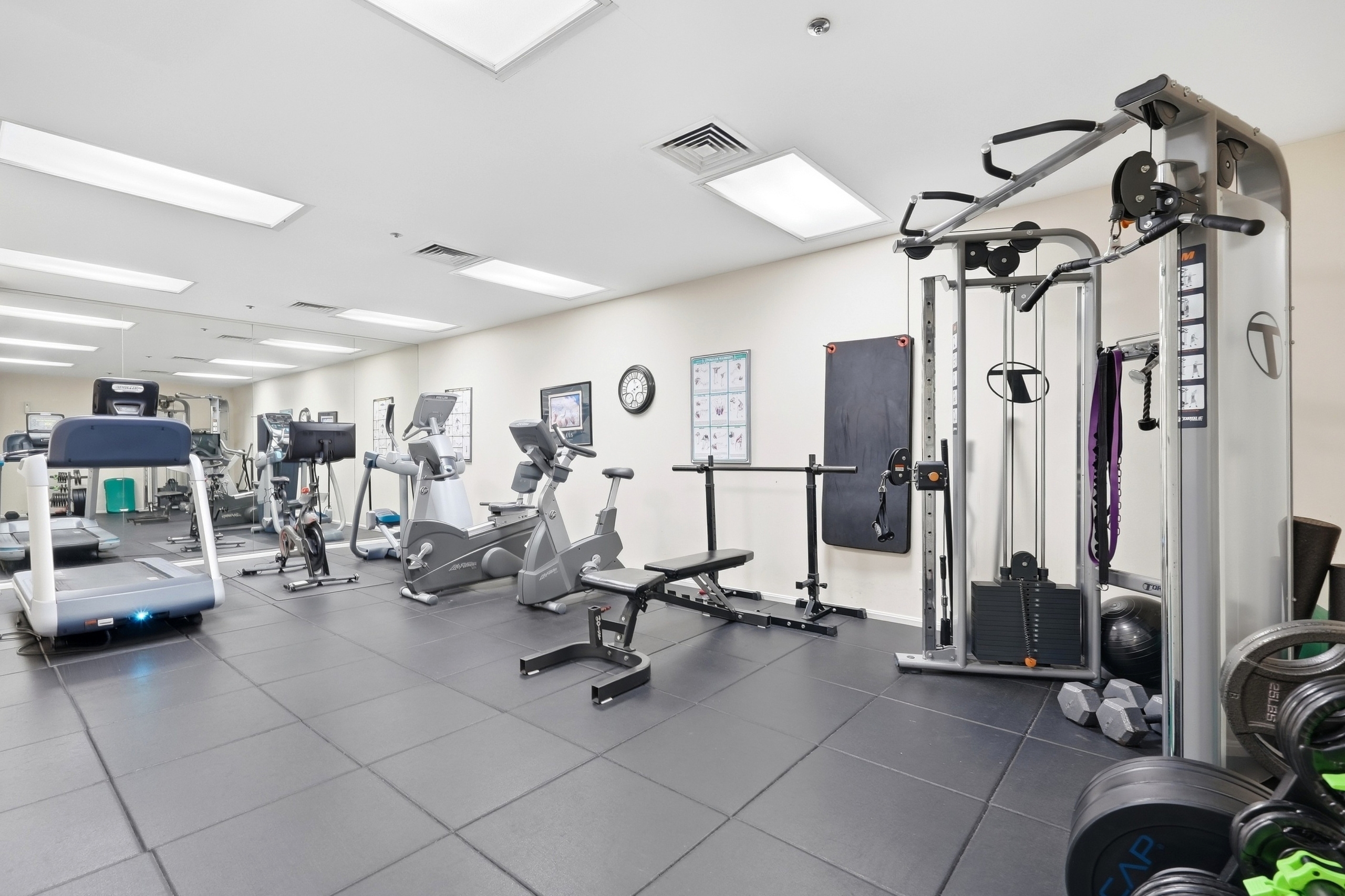 39_1200 braddock pl apt 409_039