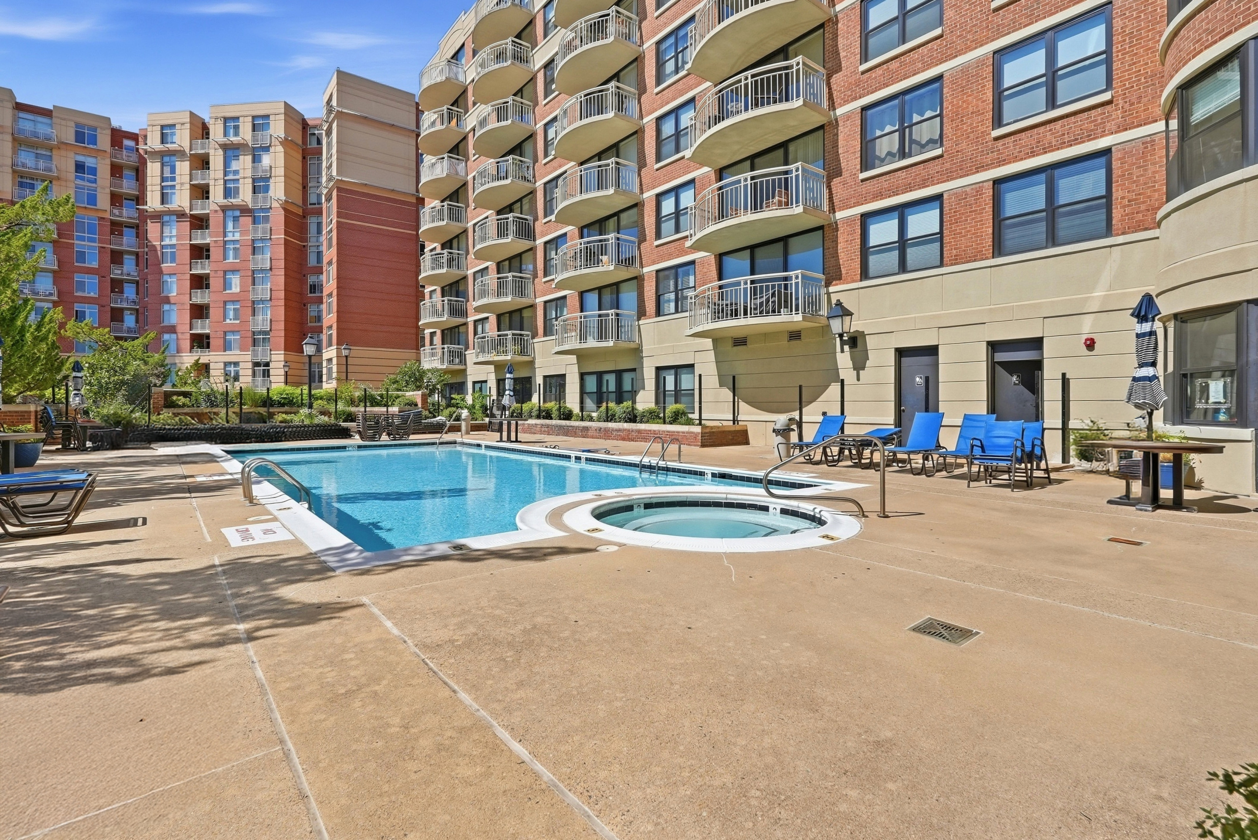 43_1200 braddock pl apt 409_043